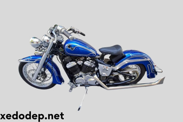 Xe máy Chopper màu xanh nước biển